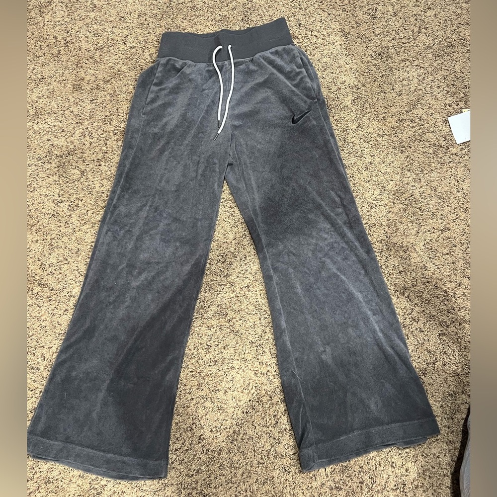 Gray Nike Sweatpants